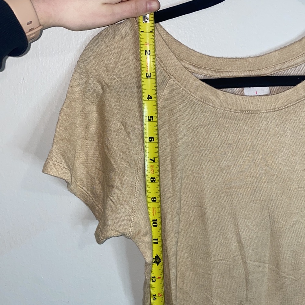 🎱Adorable Tan Comfy Unique top! - Picture 3 of 8